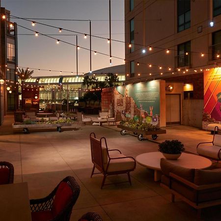 Hilton San Diego Gaslamp Quarter Bagian luar foto