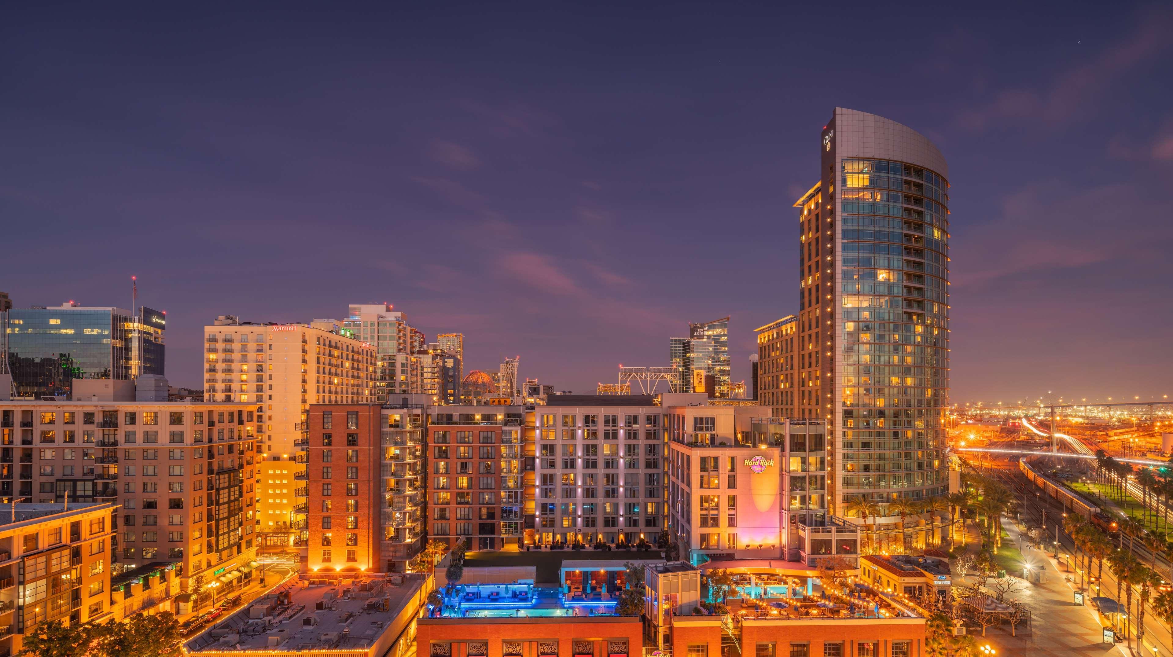 Hilton San Diego Gaslamp Quarter Bagian luar foto
